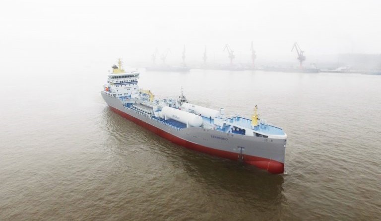 LNG-bunkering-incentives-Port-of-Rotterdam-768x464 (1)